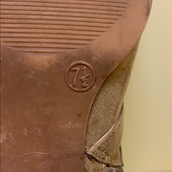 Brown booties! - Picture 7 of 7